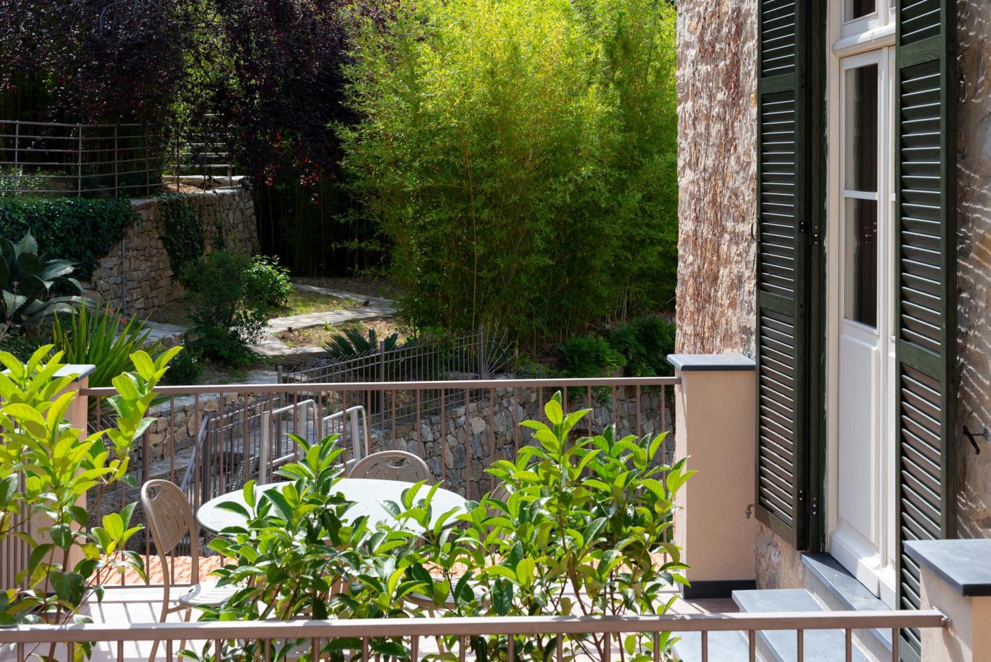 Villa Rappis Imperia Exterior foto